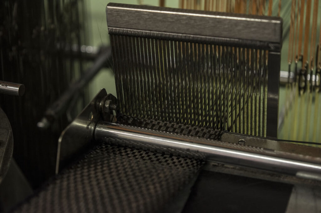 Weaving Carbon Fibre bing Wyedean Weaving